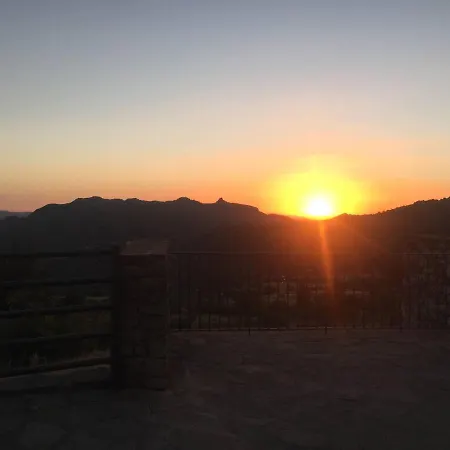 La Casa Grande Сasa de vacaciones Benaocaz